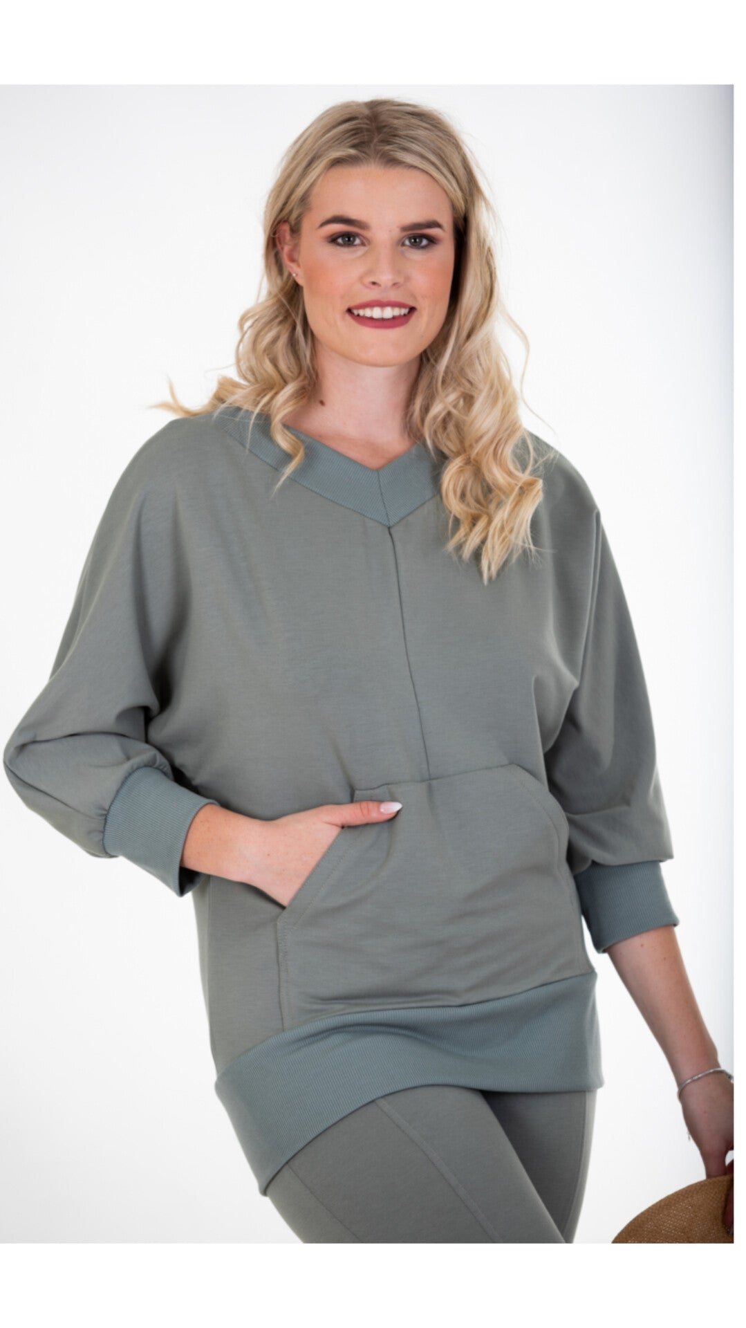 Relaxed V-neck sweater- sage